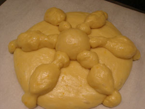 Sculpted Pan de Muerto - round loaf with bones