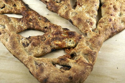 gorgonzola-fougasse-closeup.jpg