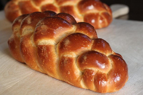 olive-oil-challah-with-prefermentd-dough-wild-yeast