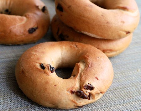 cinnamon-raisin-bagels.jpg