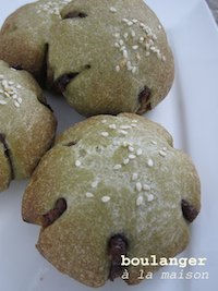 Green Tea Bread Bun with Red Been Filling