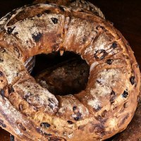 Cranberry Semolina Crown with Pine Nuts and Fennel