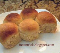 Golden Pull Apart Butter Bread