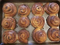 Cinnamon Raisin Honey Buns