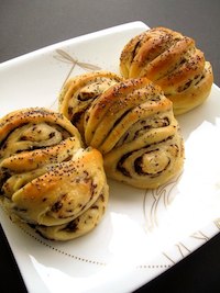 Chocolate-filled Brioche Rolls