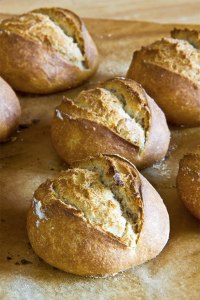 Linseed Oil-Yogurt Rolls