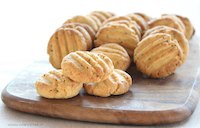 mustard & cheese cookies