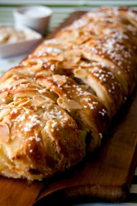 Cinnamon apple Danish braid