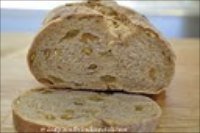Pistachio raisin sourdough bread