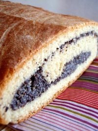 poppy-seed-yeast-swirl bread