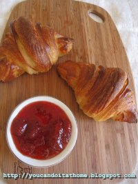 Croissants and pain au jambon