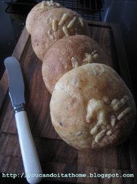 Potato Rosemary Bread Rolls with Cheddar Cheese
