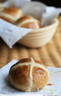 Hot cross buns