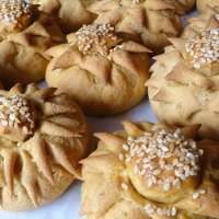 Whole Wheat Flower Buns