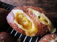 Cheesy Pretzel Rolls