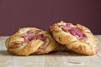 Strawberry Almond Buns