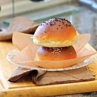 hamburger buns