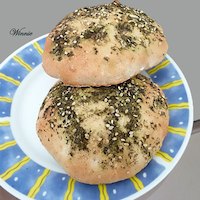 Pita bread with zaatar+olive oil