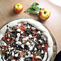 Roasted Eggplant, Tomato and Tapenade Pizza