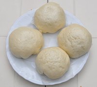 Red Bean Bun / Tau Sar Pau (???)