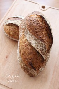 Bread With Rolled Oats 23.9%