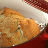 Garlic & Herbs Pot-baked Bread