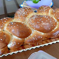 Soft Challah With Semolina Flour