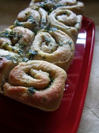 Whole-Wheat Garlic Pull-apart Rolls