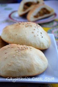 Eggless Stuffed Bread Rolls