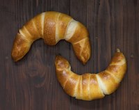 Rohl??ki (Czech Croissant)