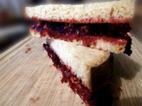 Toast Mit Rote-Bete-Butter