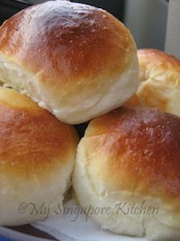 Custard Filled Buns