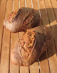 Buntes Kuerbissalat-Brot