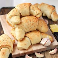 Buttery Garlic Crescents