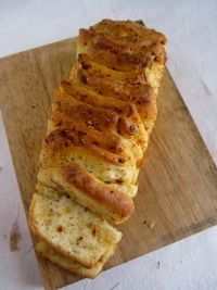 Herb & Cheese Pull-apart Bread