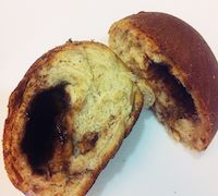 Tangzhong Whole Wheat Chocolate Banana Bun