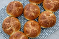 Kimmelweck Rolls