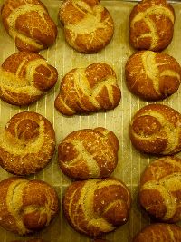 Buttermilk Pretzel Rolls