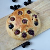 Grape And Raisin Flat Bread (Vegan)