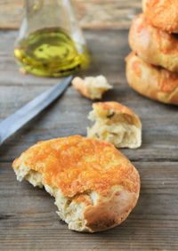 Buns With Aromatic Herbs And Cheddar