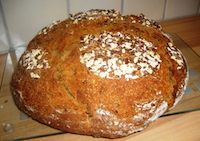 Honig, Haferflocken, Leinsamen Brot