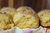 Carrot And Poppy Seed Dinner Rolls