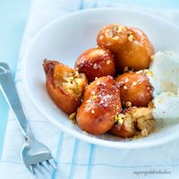 Loukoumades (Greek Doughnut Bites)