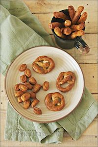 Hard/ Crunchy Pretzels