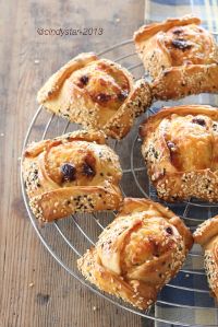 Flaounes - Cypriot Easter Bread