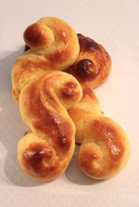 Lussekatter (Swedish Saffron Buns)