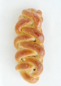 The 6 Strand Delta Bread Braid