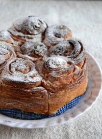 Eggless Italian Rose Cake