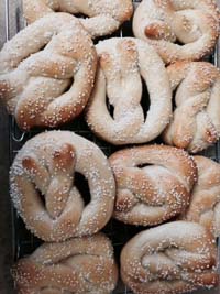 DW German Soft Pretzels