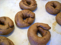 Apple-Cinnamon Tea Bagels